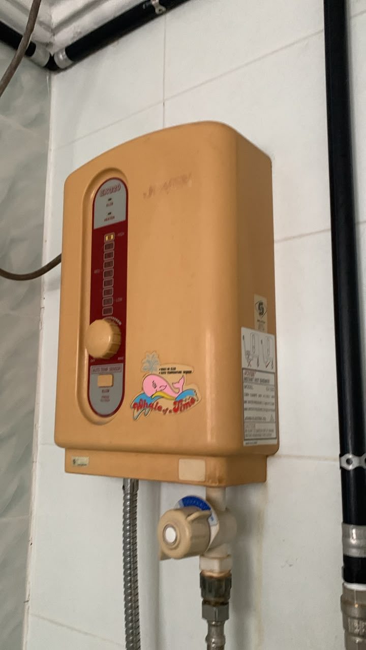 Water heater lama yang dah berumur 12 tahun
