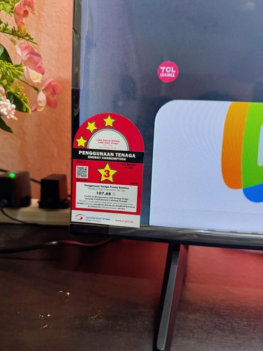 Label penggunaan tenaga TV TCL 55T6D, 3 bintang dan 107.68 kWh setahun